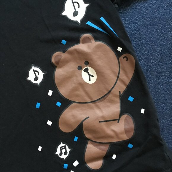 Uniqlo X Line Friends UT Kids Tee 5/6 - Picture 2 of 3
